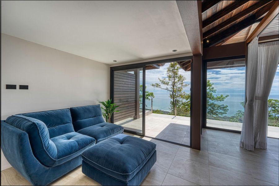 The private lounge